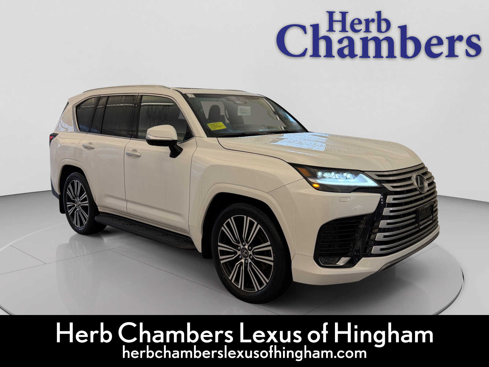 2026 Lexus LX Luxury's photo