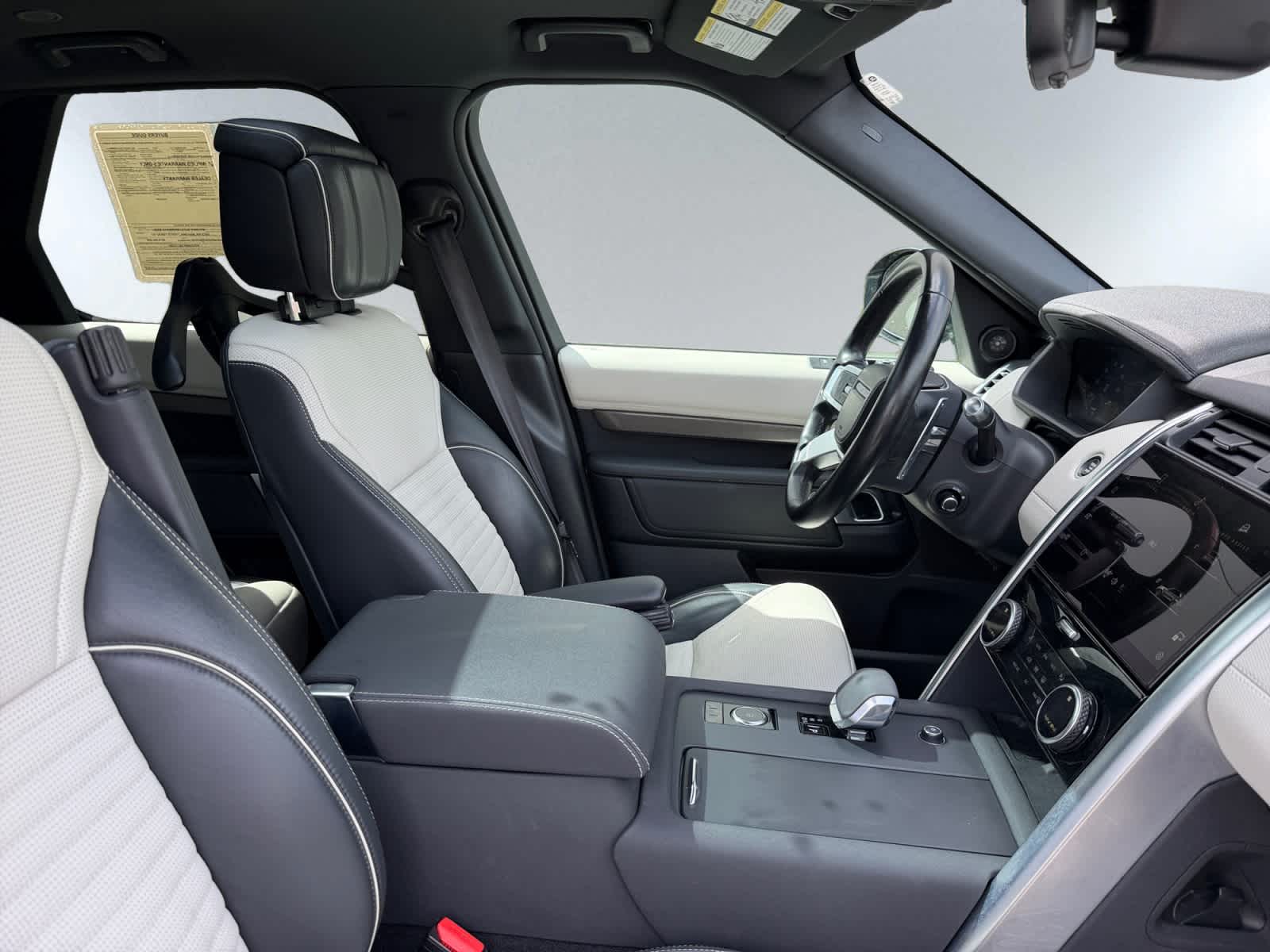 used 2021 Land Rover Discovery car, priced at $29,998