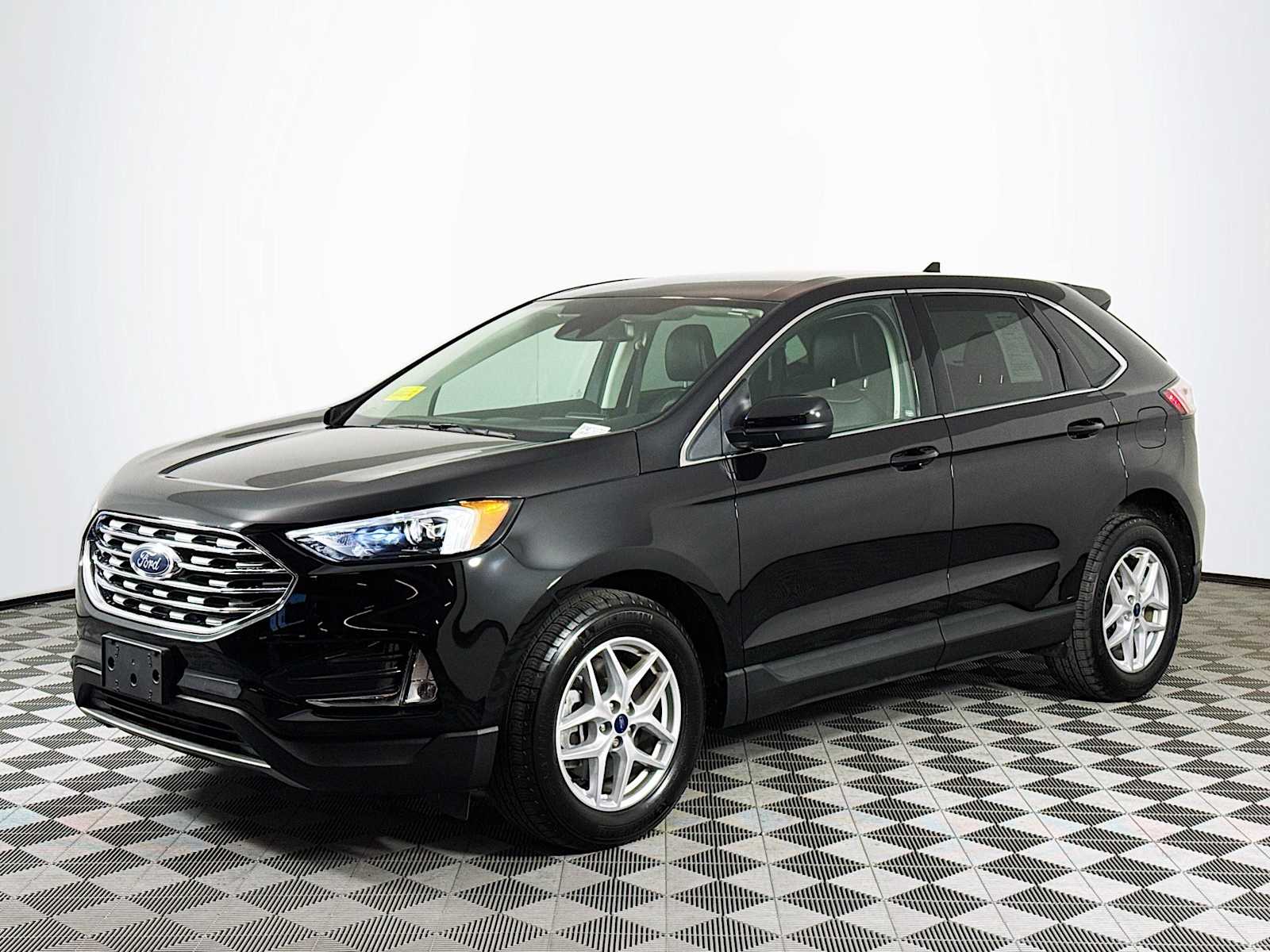 used 2022 Ford Edge car, priced at $24,998