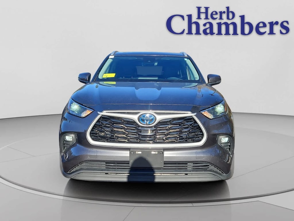 Used 2023 Toyota Highlander Hybrid XLE SUV