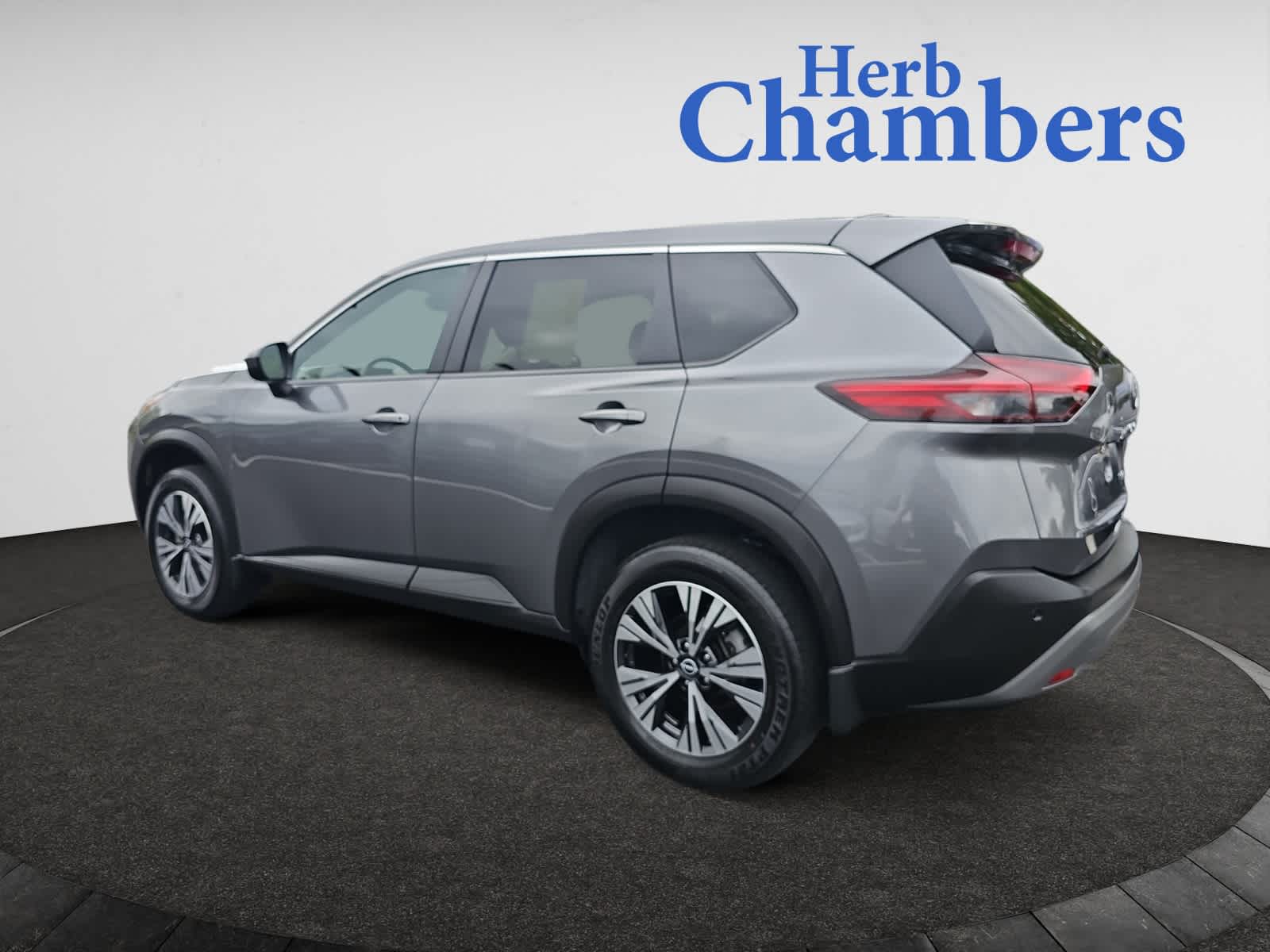 2023 Nissan Rogue SV photo 3