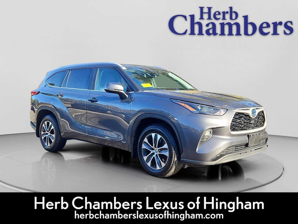 Used 2023 Toyota Highlander Hybrid XLE SUV