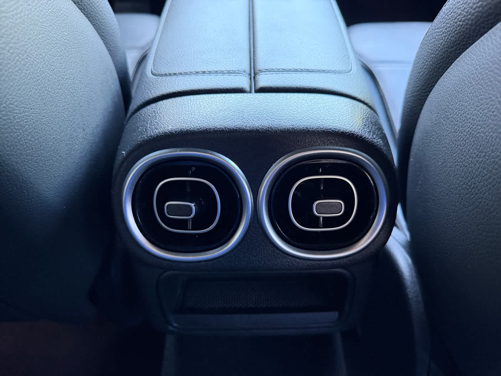 2025 Mercedes-Benz GLC Base - Photo 21