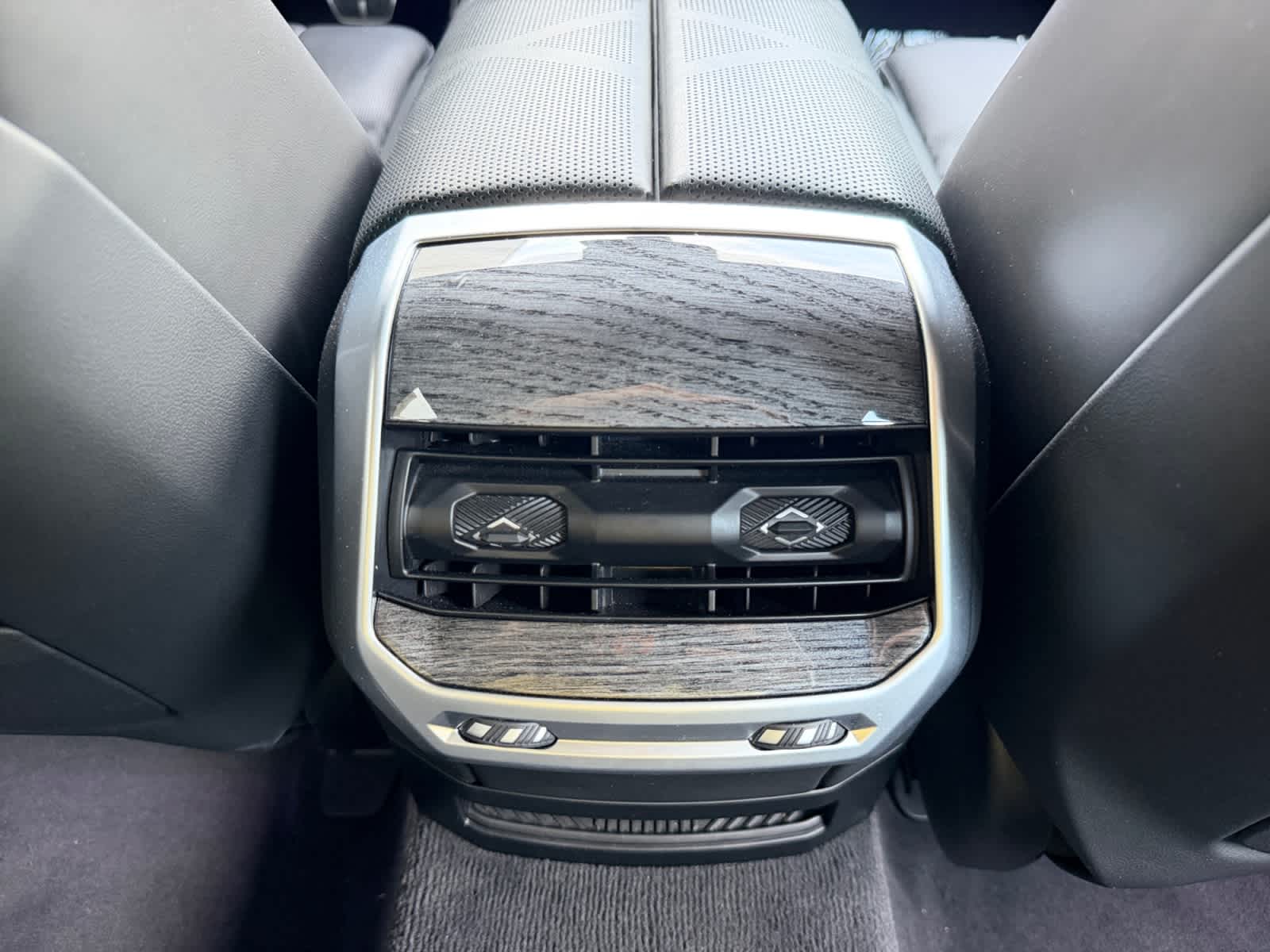 2023 BMW 7 Series 760i - Photo 23