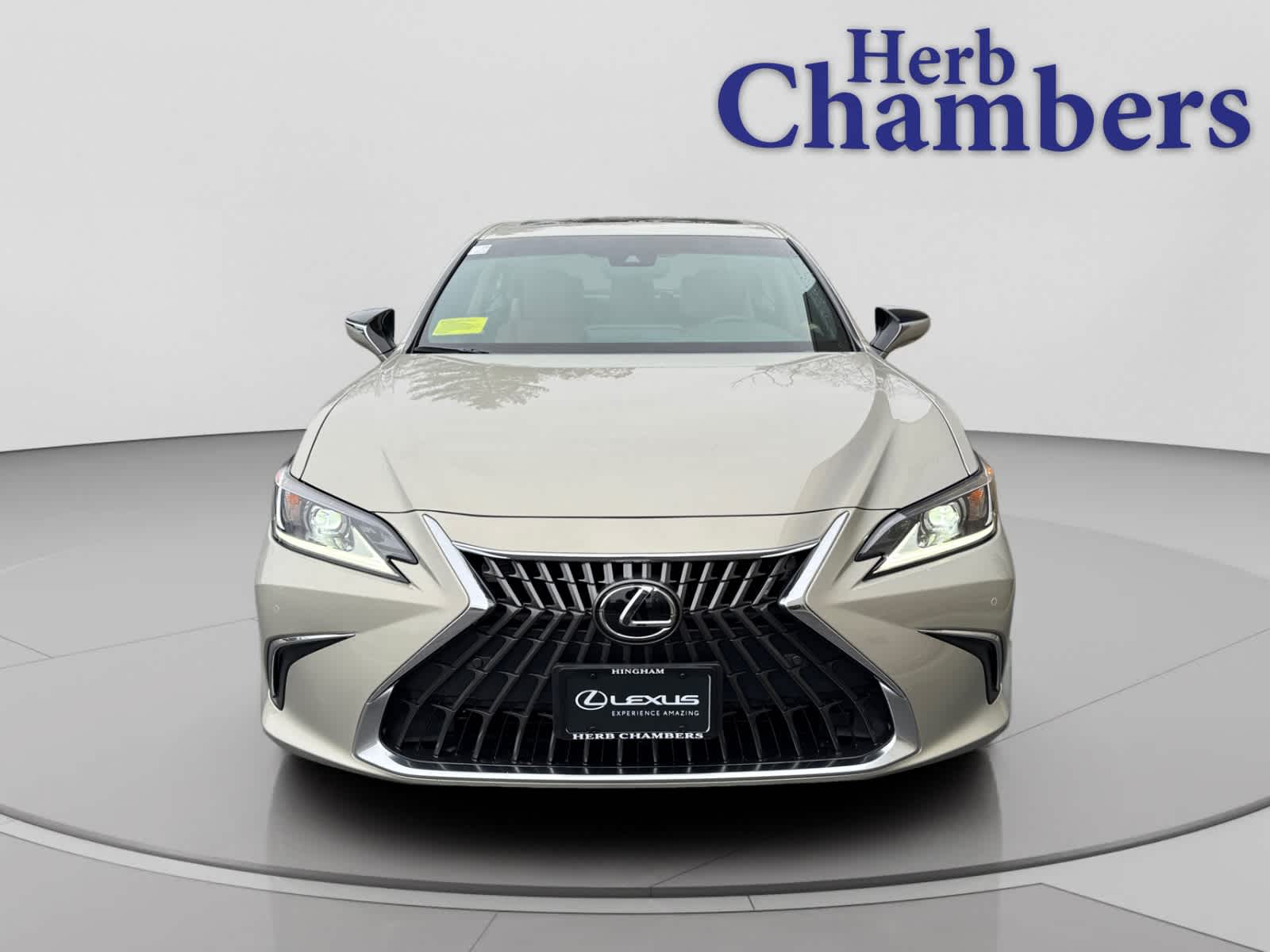 new 2025 Lexus ES 350 car