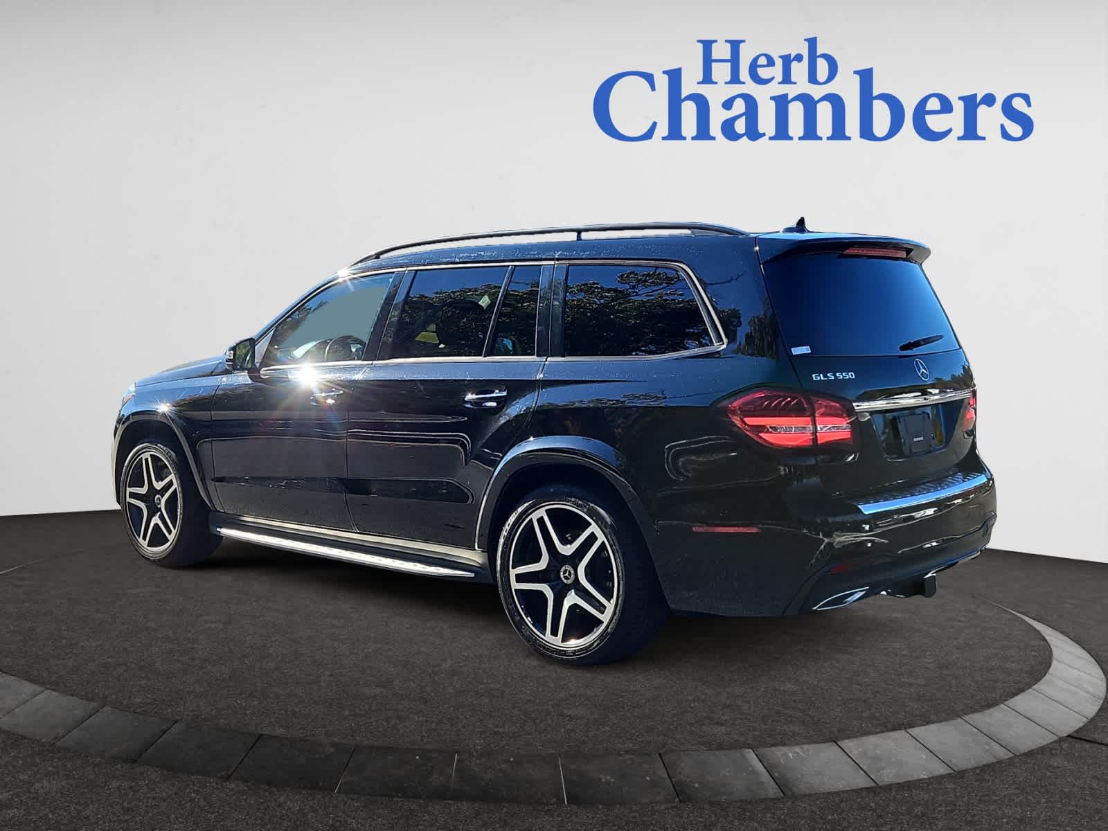 2018 Mercedes Benz GLS 550 photo 2