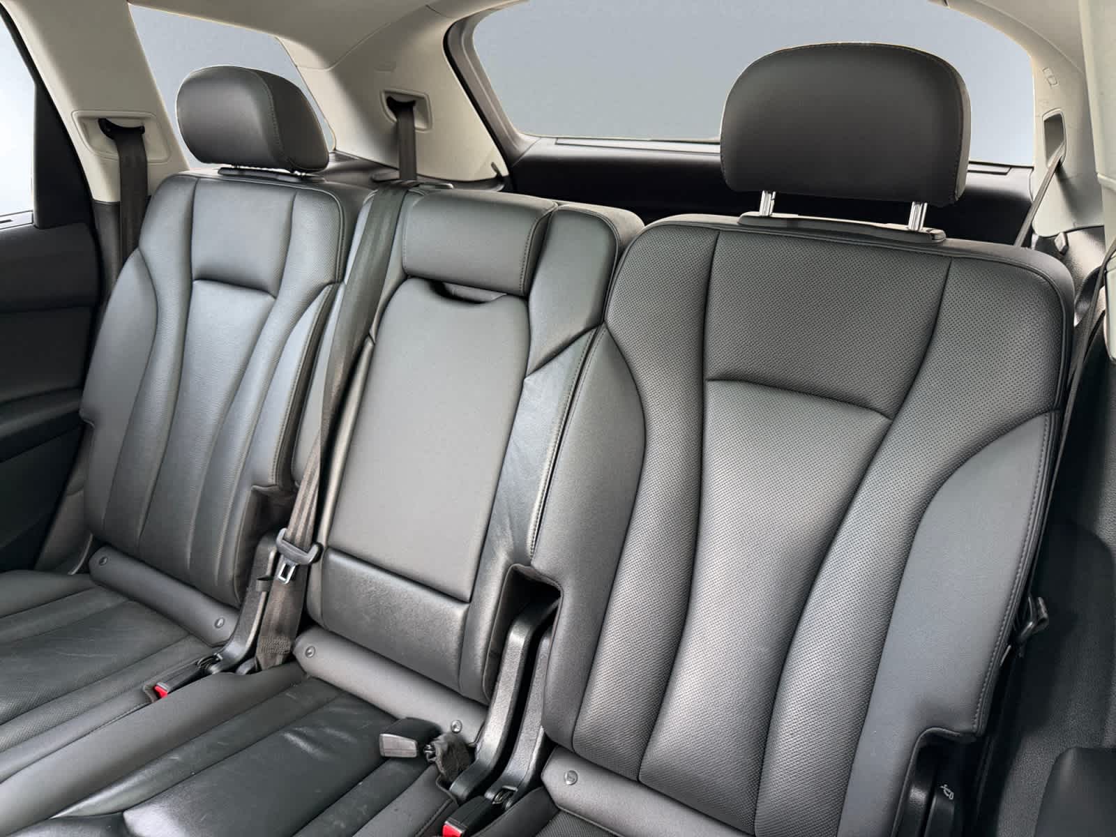 used 2020 Audi Q7 car, priced at $18,998