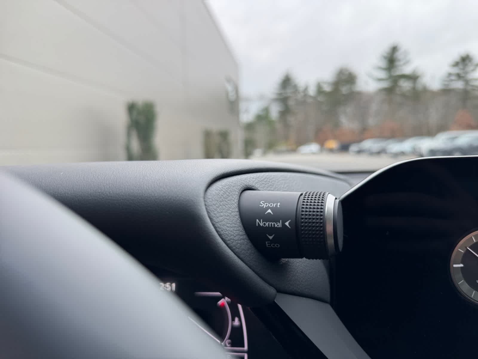 new 2025 Lexus ES 350 car