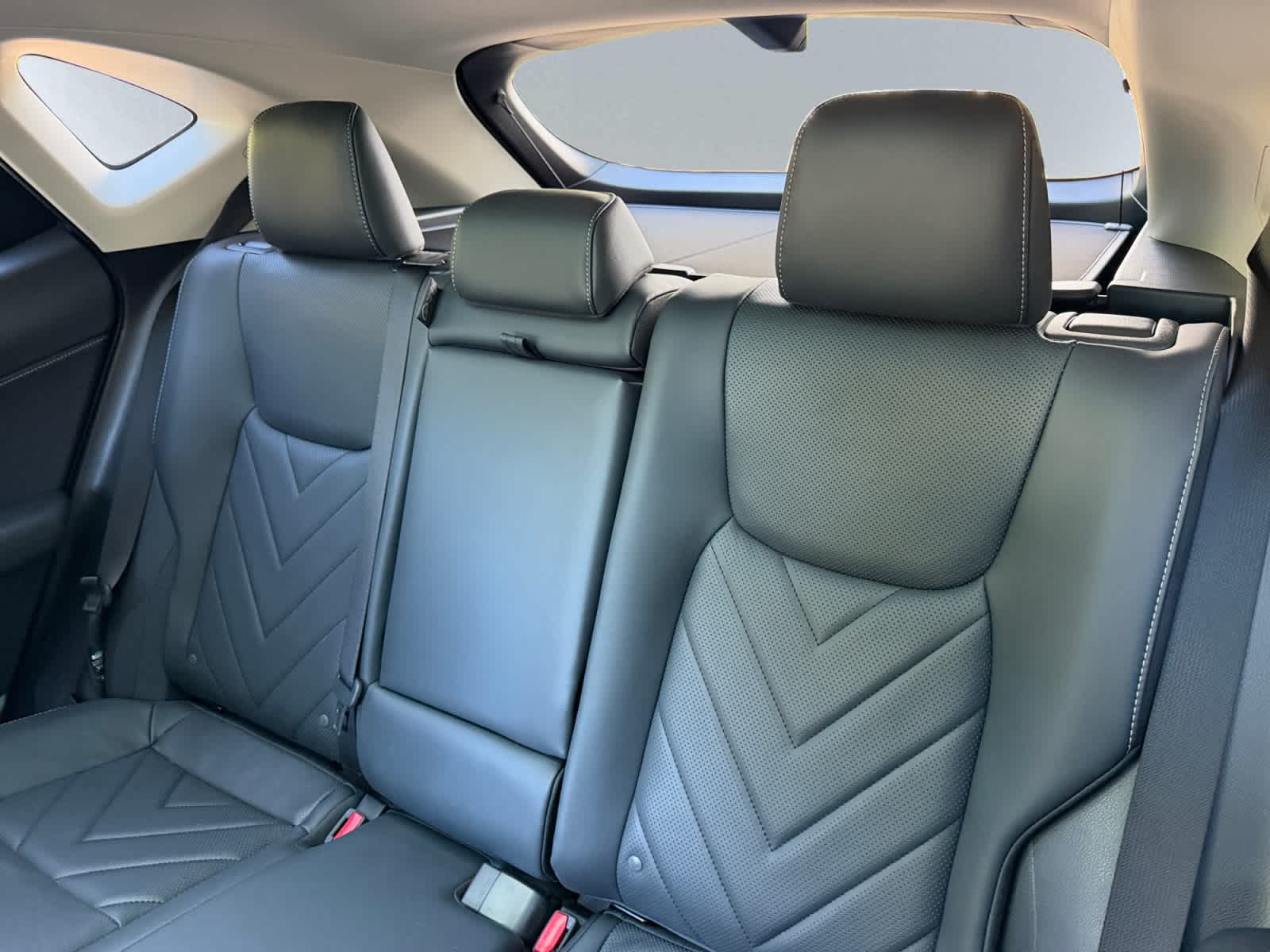 2026 Lexus NX 350h Luxury - Photo 14