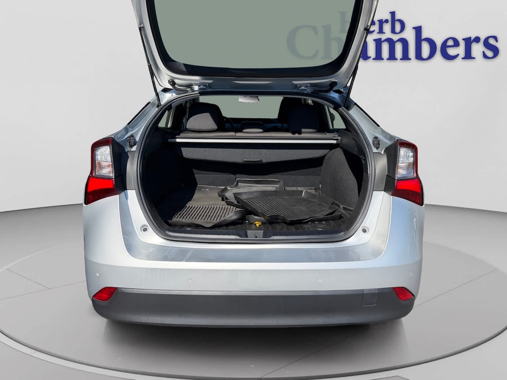 Used 2021 Toyota Prius LE Sedan