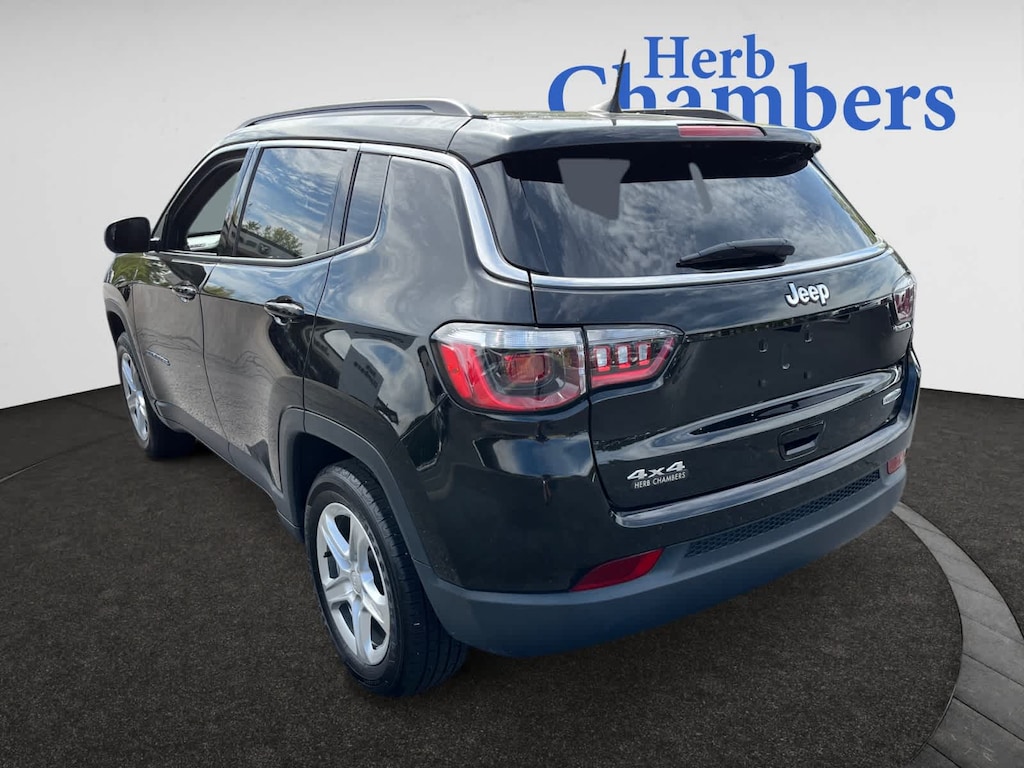 Used 2023 Jeep Compass Latitude SUV