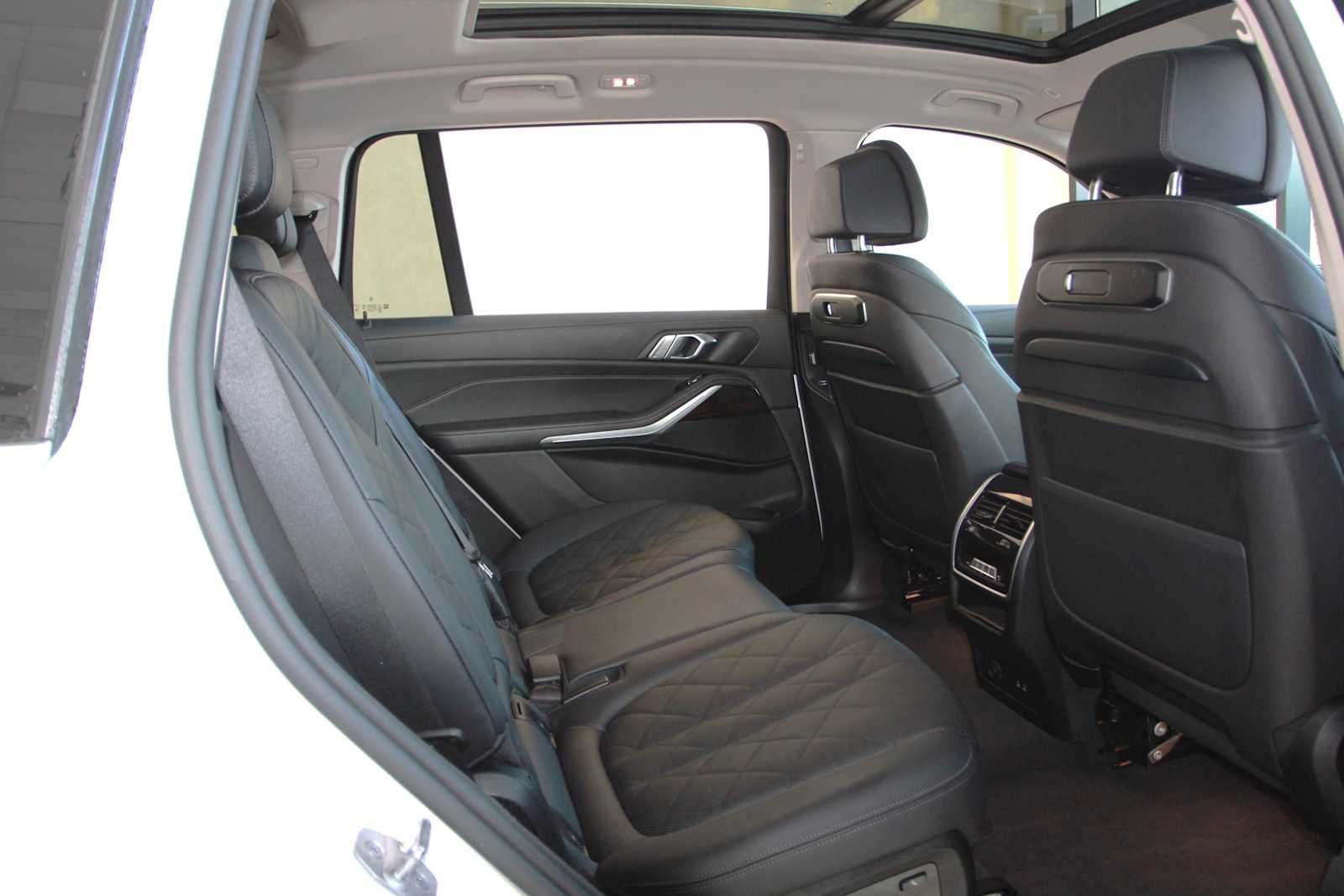 used 2023 BMW X7 car, priced at $52,998