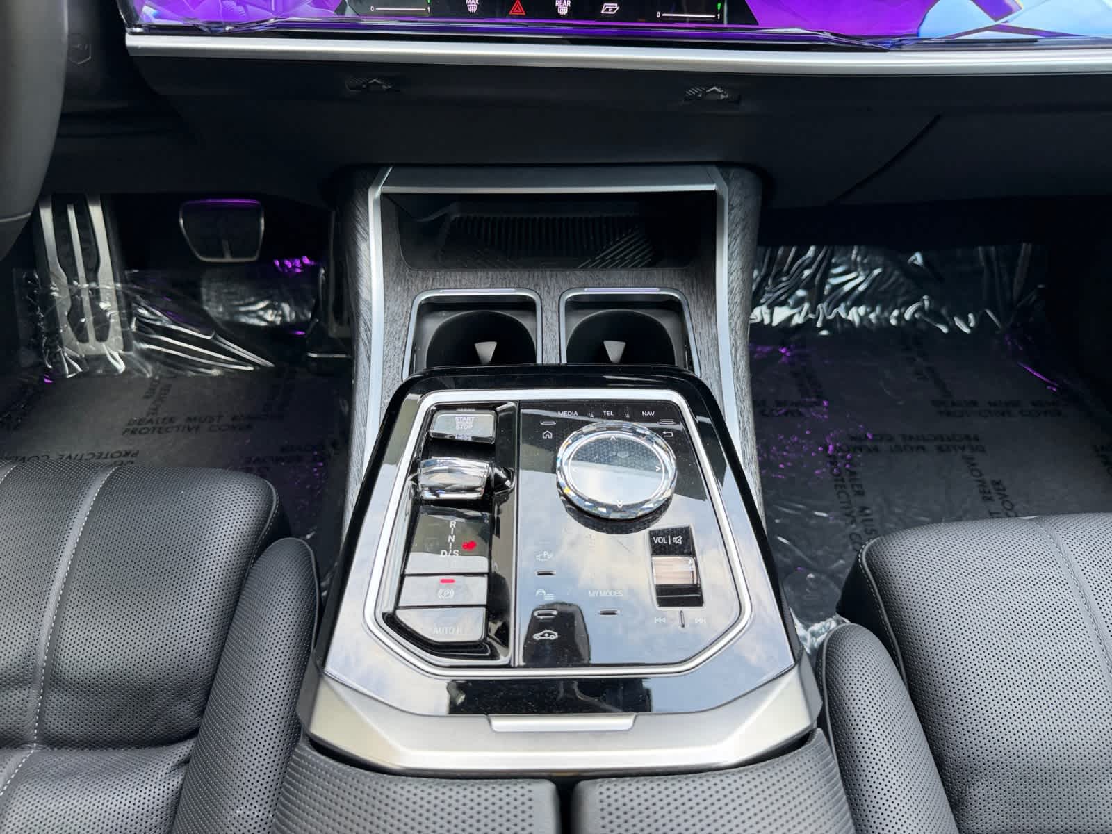 2023 BMW 7 Series 760i - Photo 12