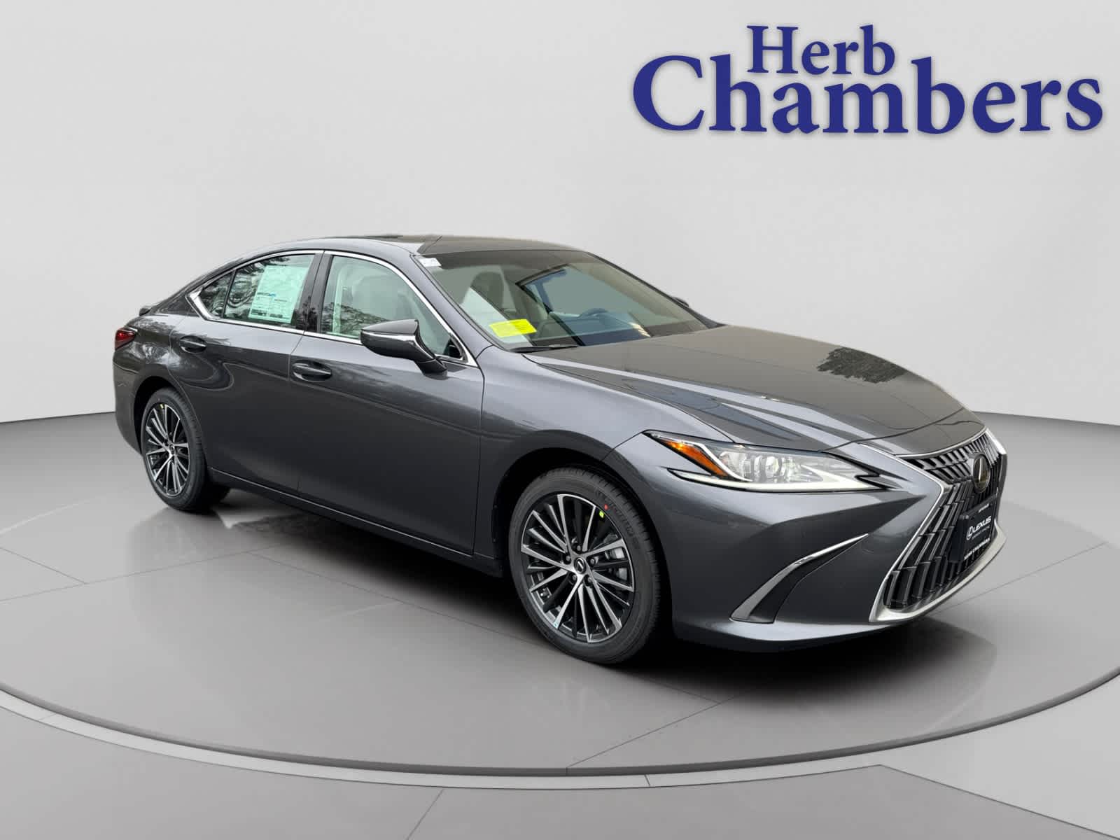 2025 Lexus ES 350's photo