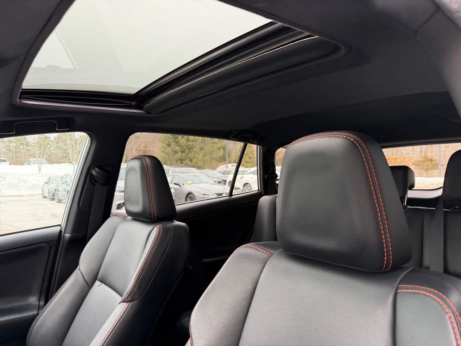 2017 Toyota RAV4 SE - Photo 25