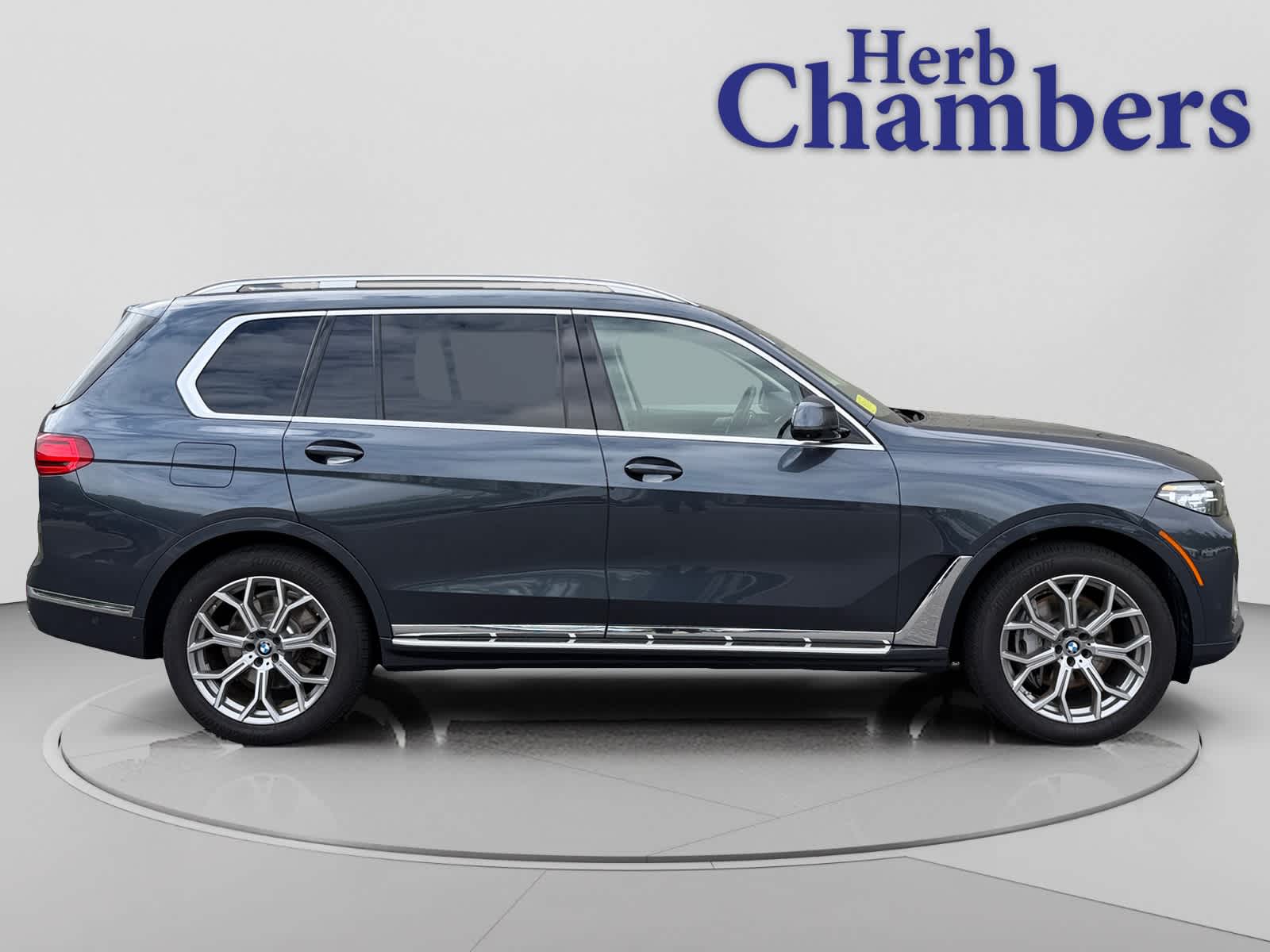 used 2022 BMW X7 xDrive40i car, priced at $38,998
