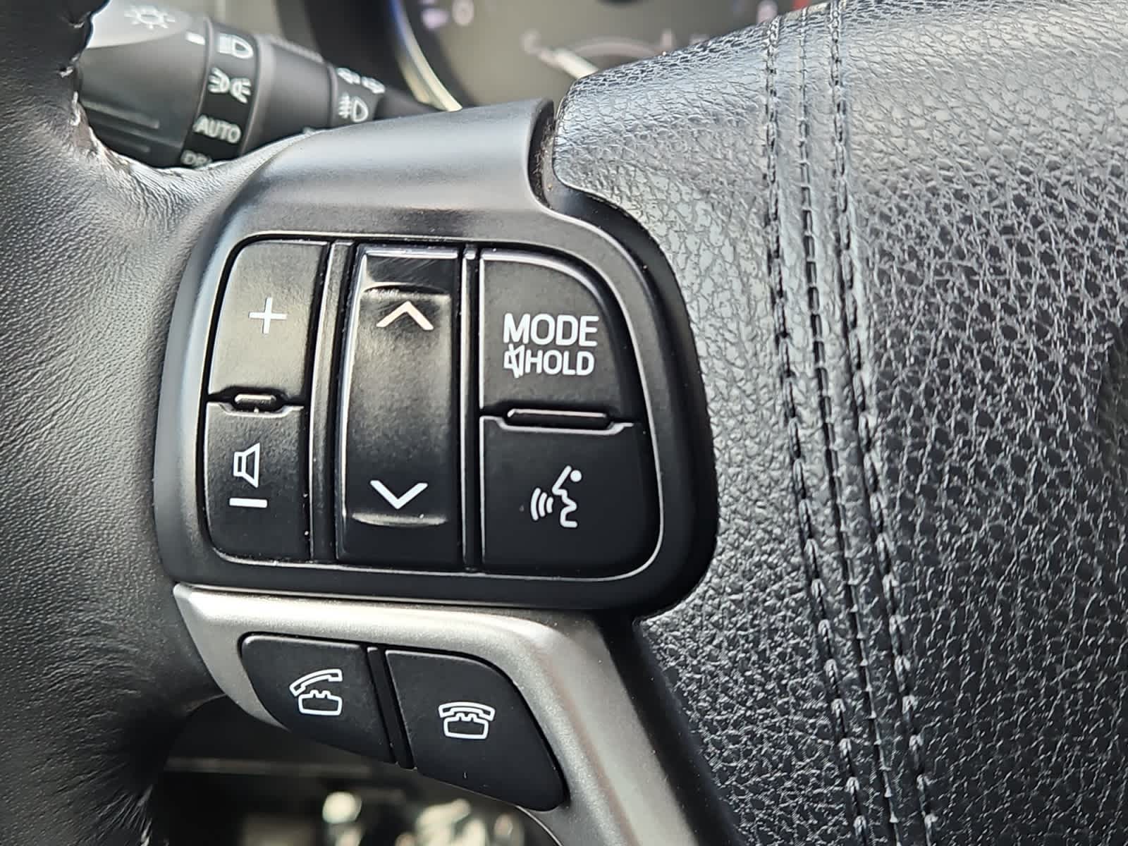 used 2015 Toyota Highlander car, priced at $16,598