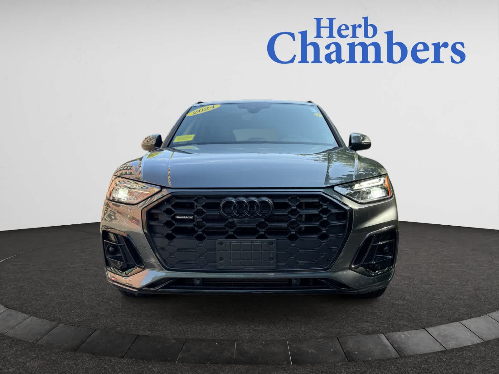 2024 Audi Q5 S line Premium Plus photo 2