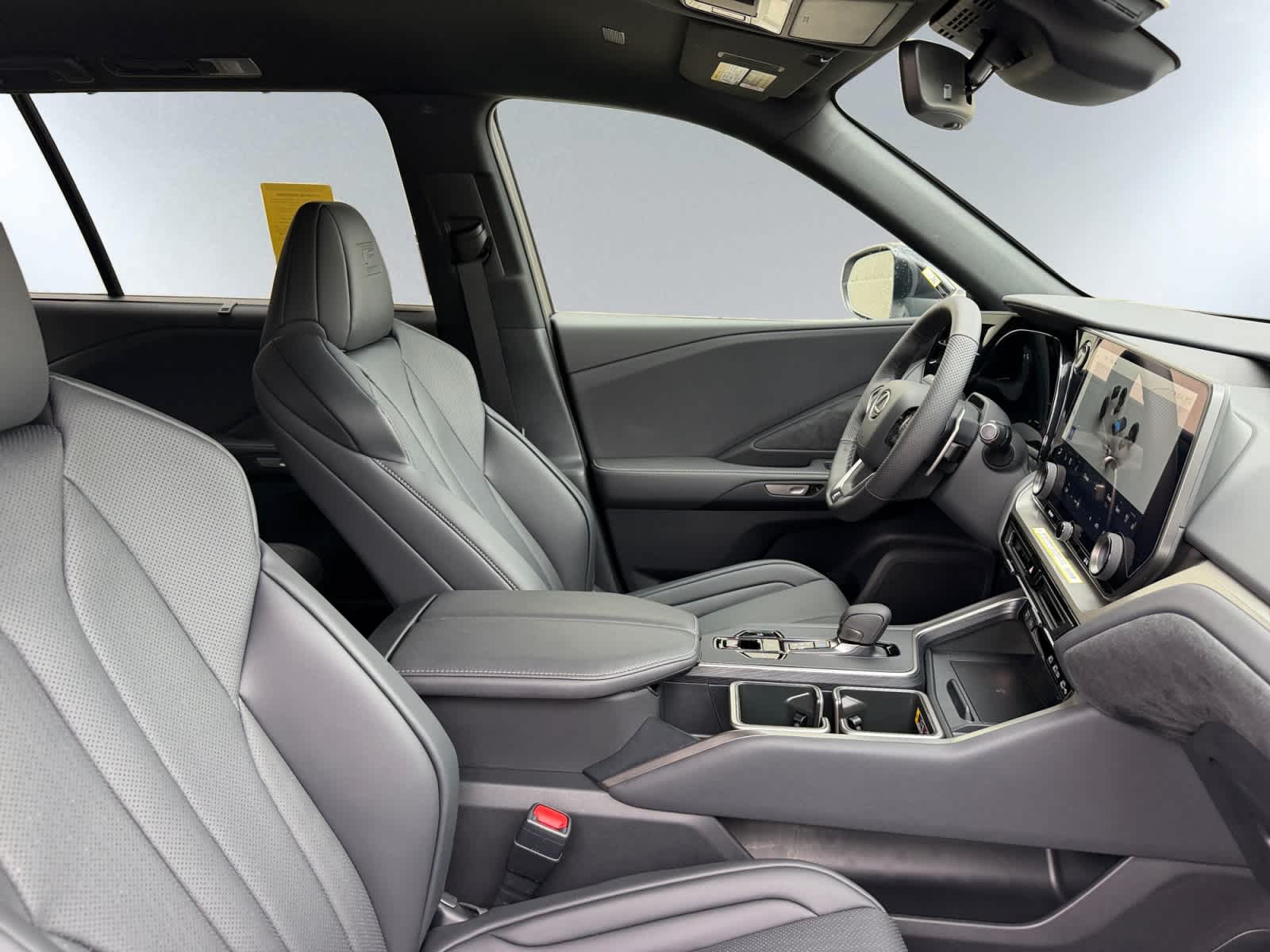 2026 Lexus TX 500h F-Sport Premium - Photo 16