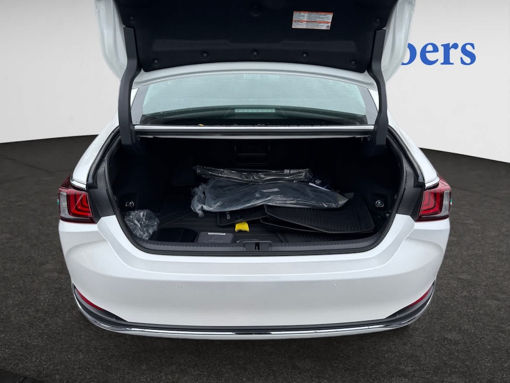 New 2025 Lexus ES ES 300h SEDAN