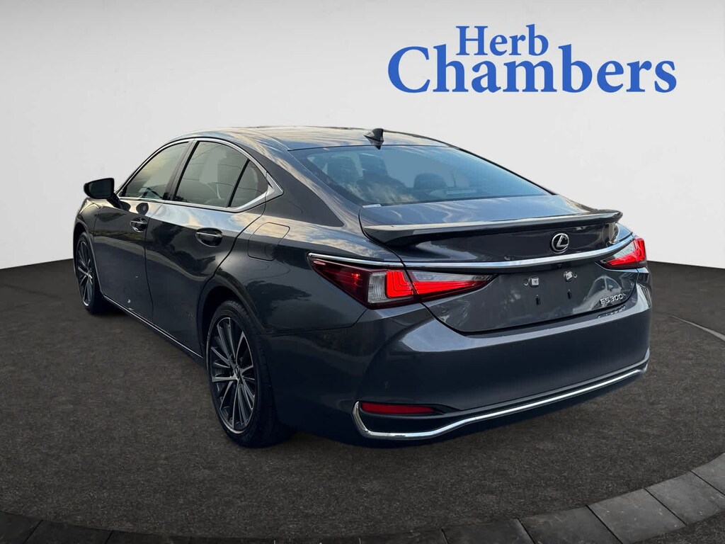 New 2025 Lexus ES 300h SEDAN