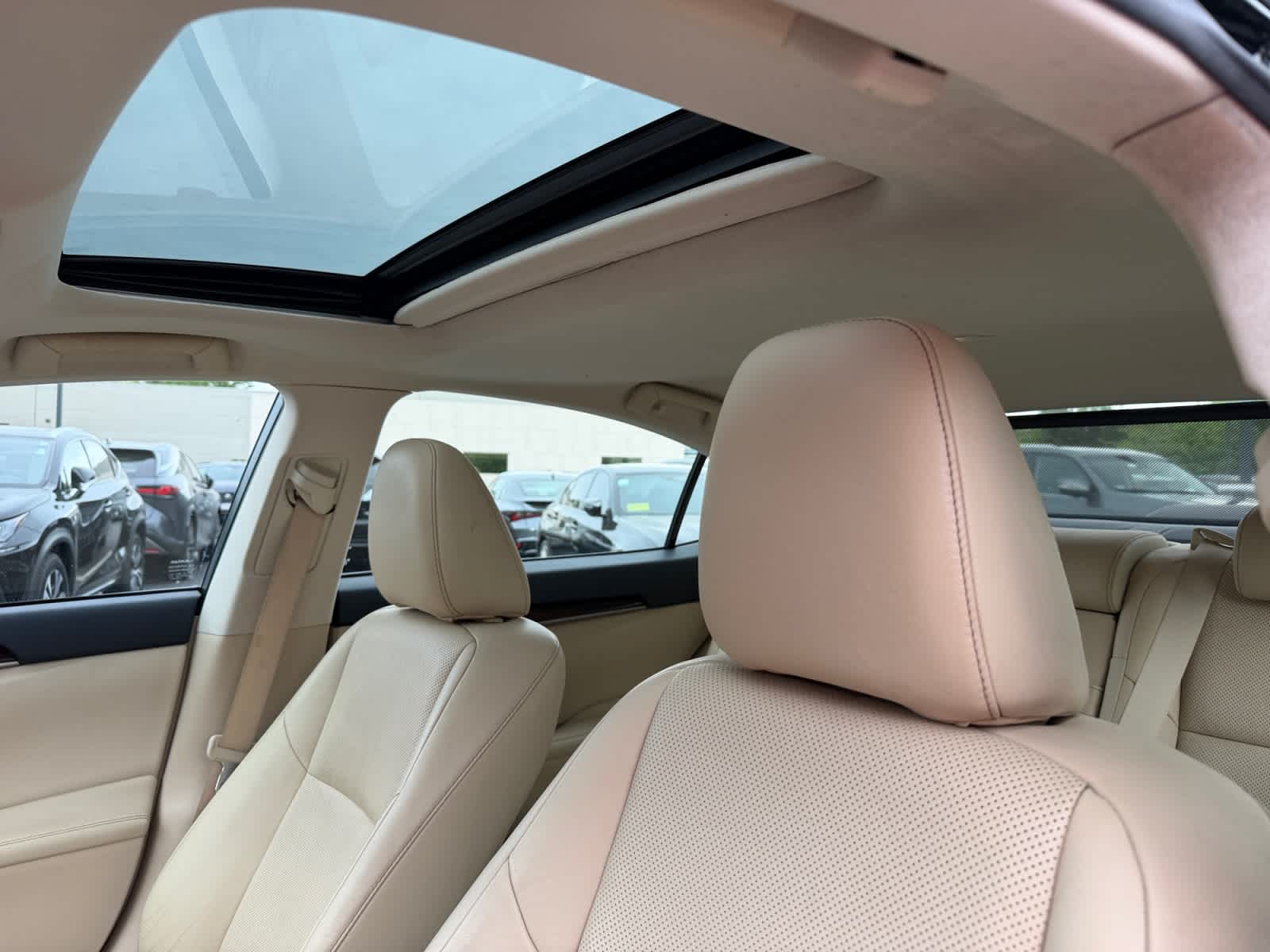 used 2014 Lexus ES 350 car, priced at $20,998