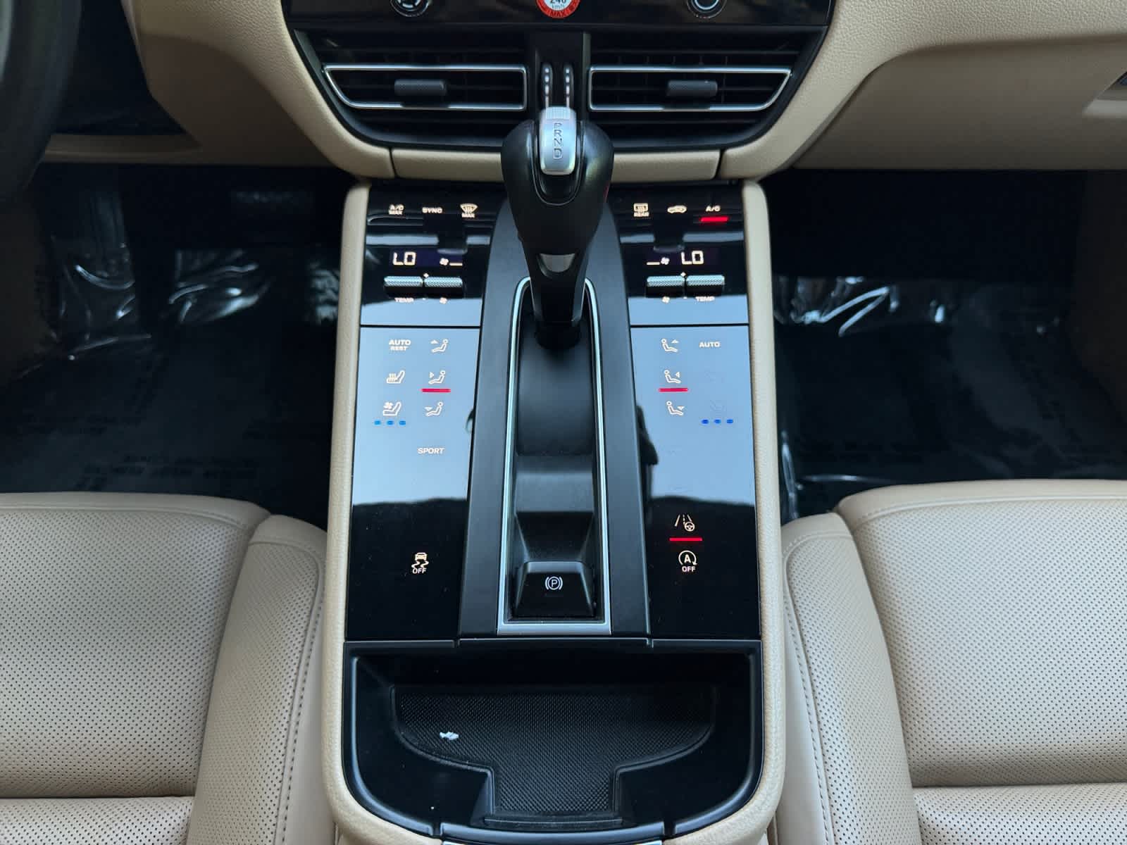 used 2022 Porsche Macan car, priced at $35,498