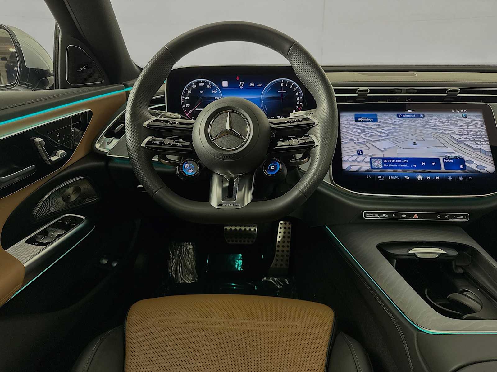 2025 Mercedes-Benz E-Class AMG E53 - Photo 41
