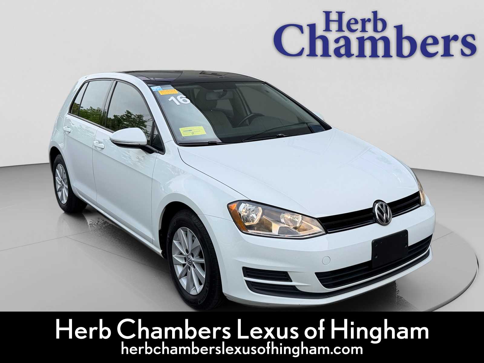 2016 Volkswagen Golf TSI S w/Sunroof 4-door Auto's photo