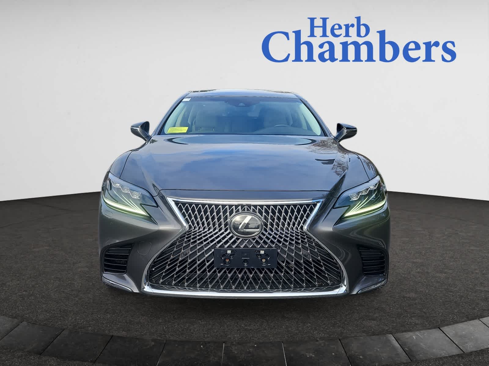 2018 Lexus LS 500 photo 2