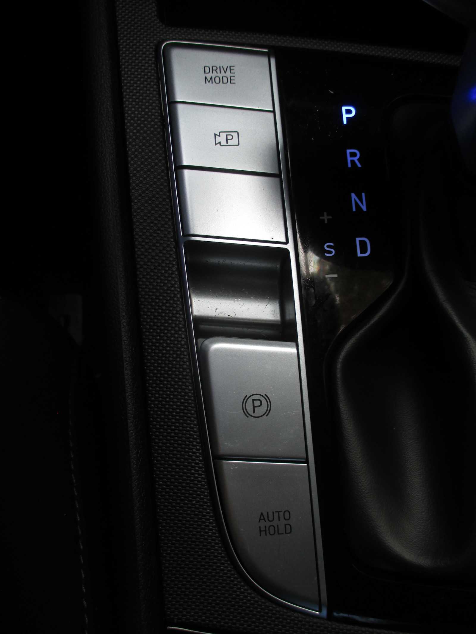 used 2024 Hyundai Elantra Hybrid car, priced at $23,998