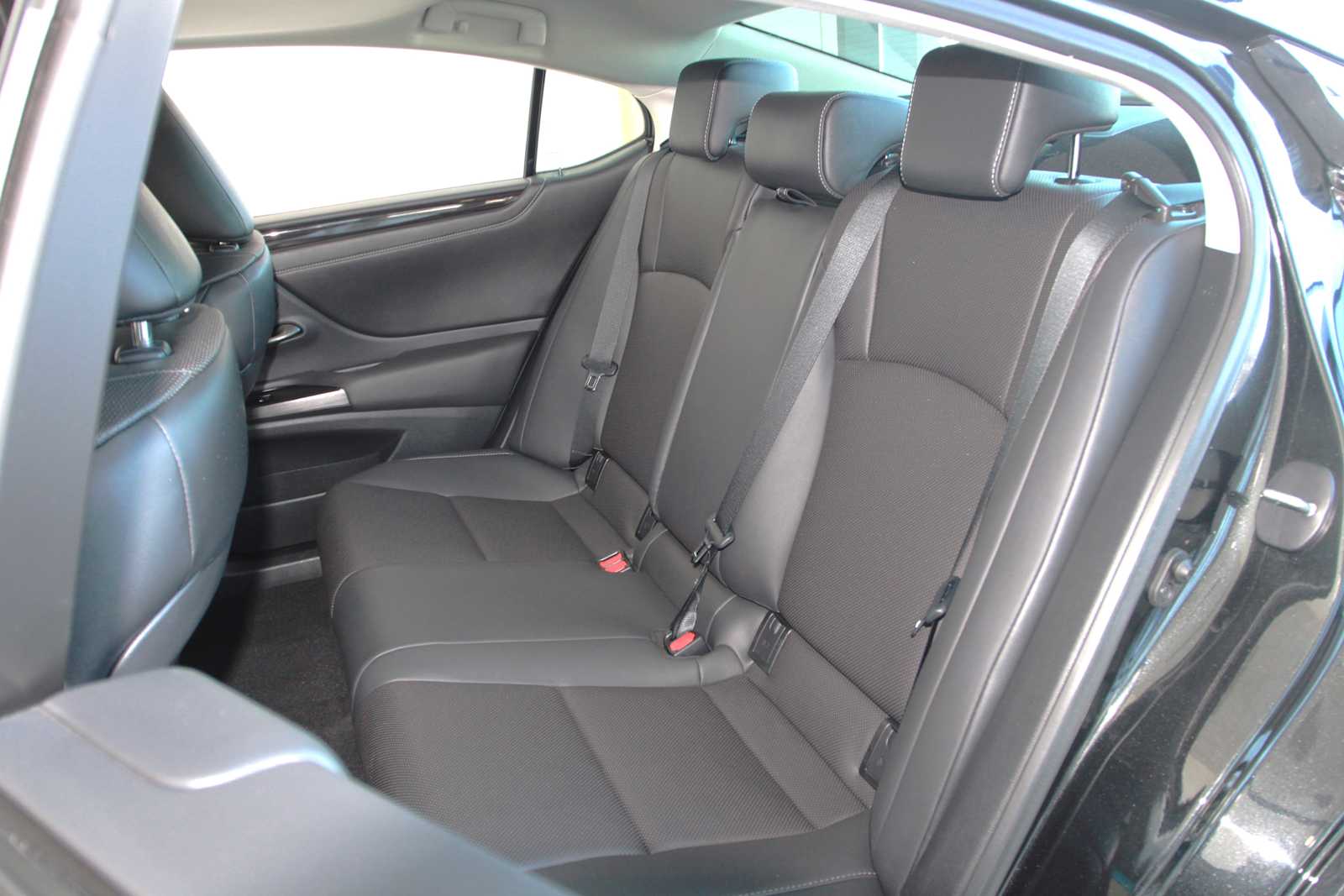 used 2021 Lexus ES 350 car, priced at $35,497