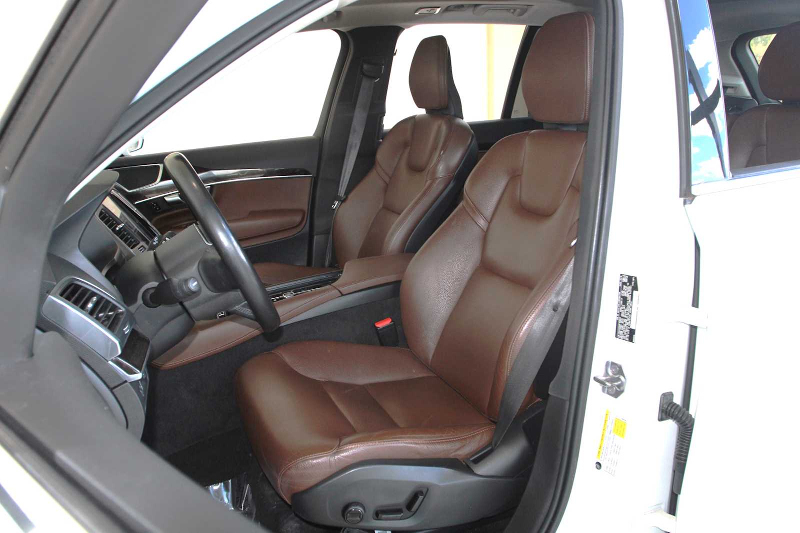 used 2019 Volvo XC90 car, priced at $17,497