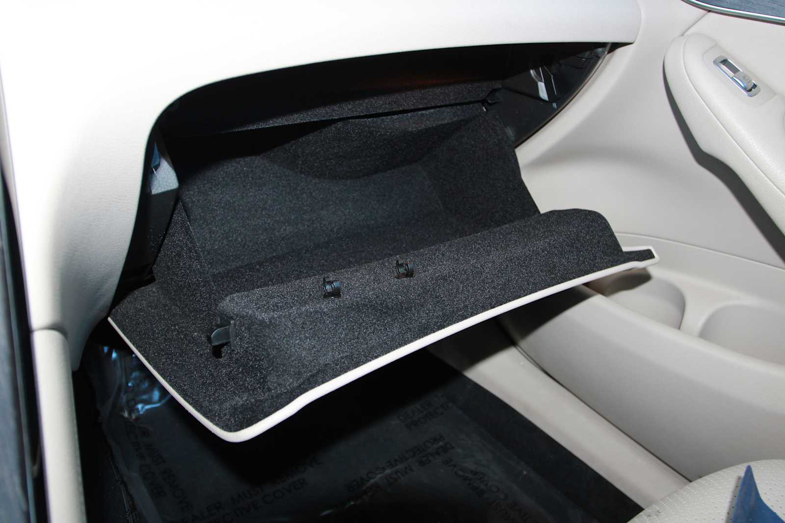 used 2020 Mercedes-Benz GLC 300 car, priced at $20,497