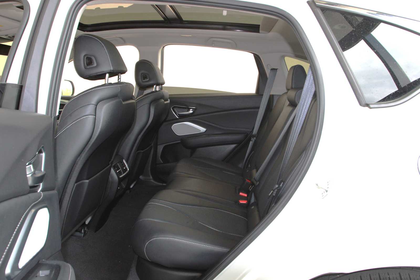 used 2024 Acura RDX car, priced at $36,997
