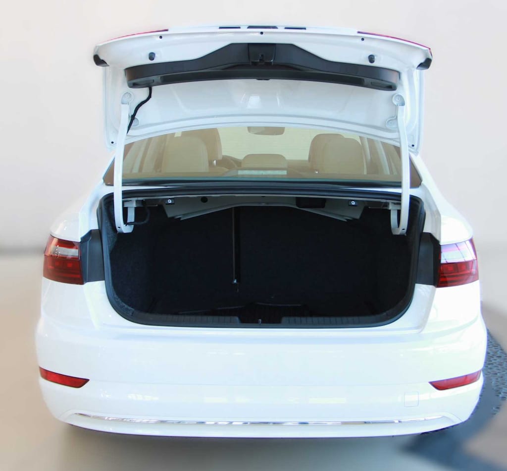 Used 2020 Volkswagen Jetta SE Sedan