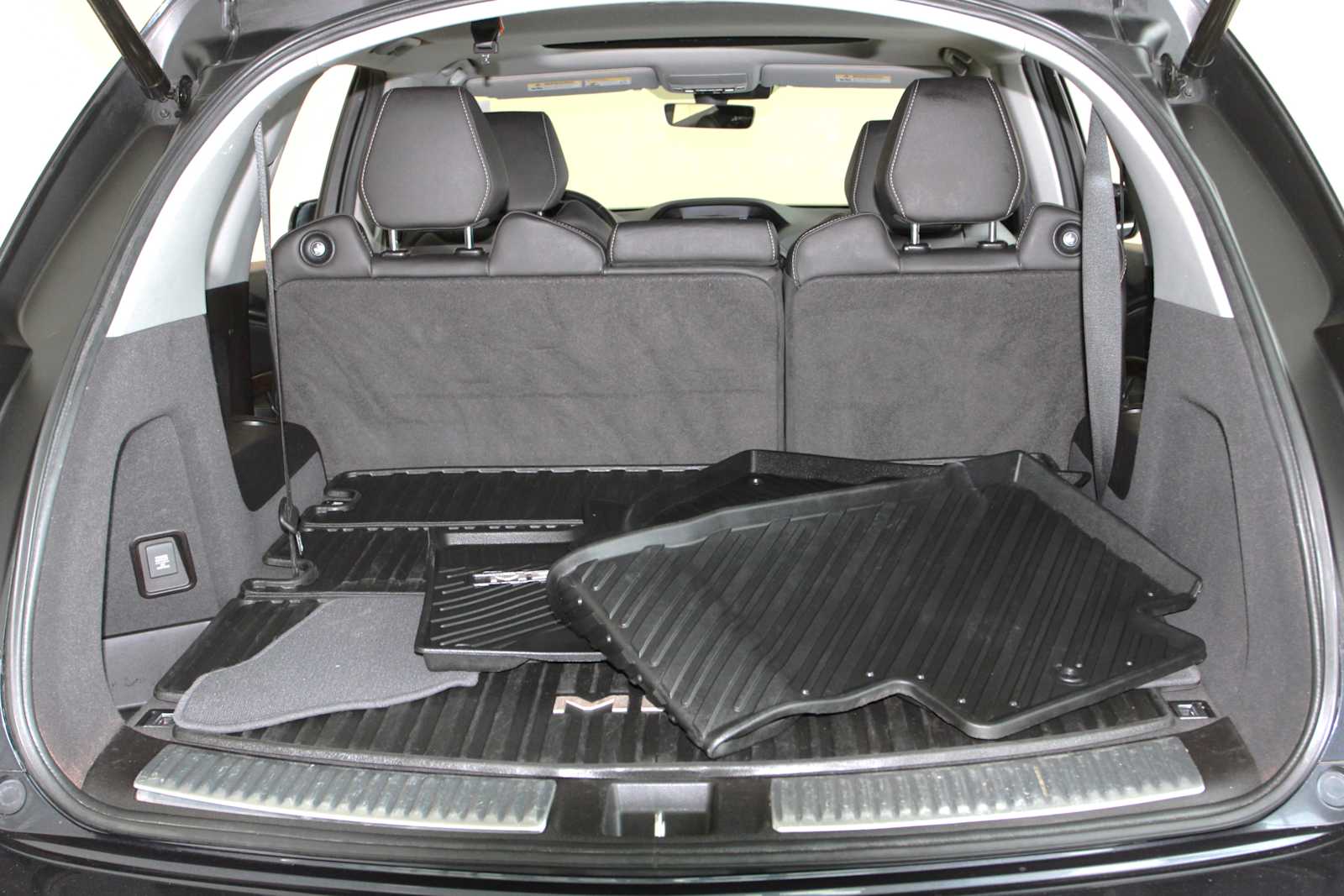 used 2020 Acura MDX car, priced at $24,497