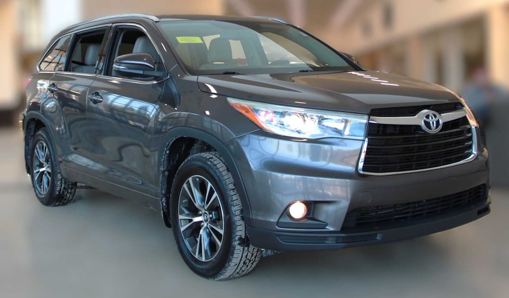 Used 2016 Toyota Highlander XLE SUV