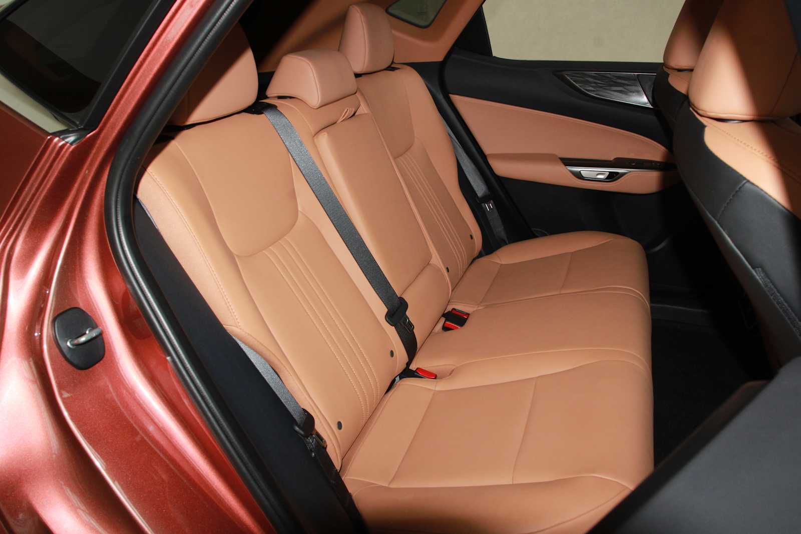 2026 Lexus NX 350 - Photo 31