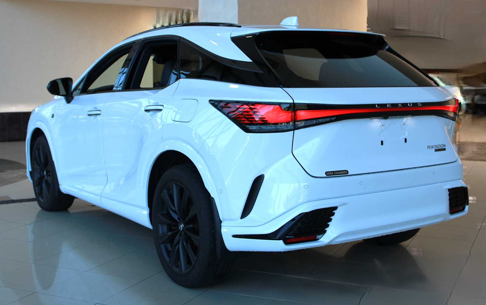 2023 Lexus RX 500h F SPORT photo 3