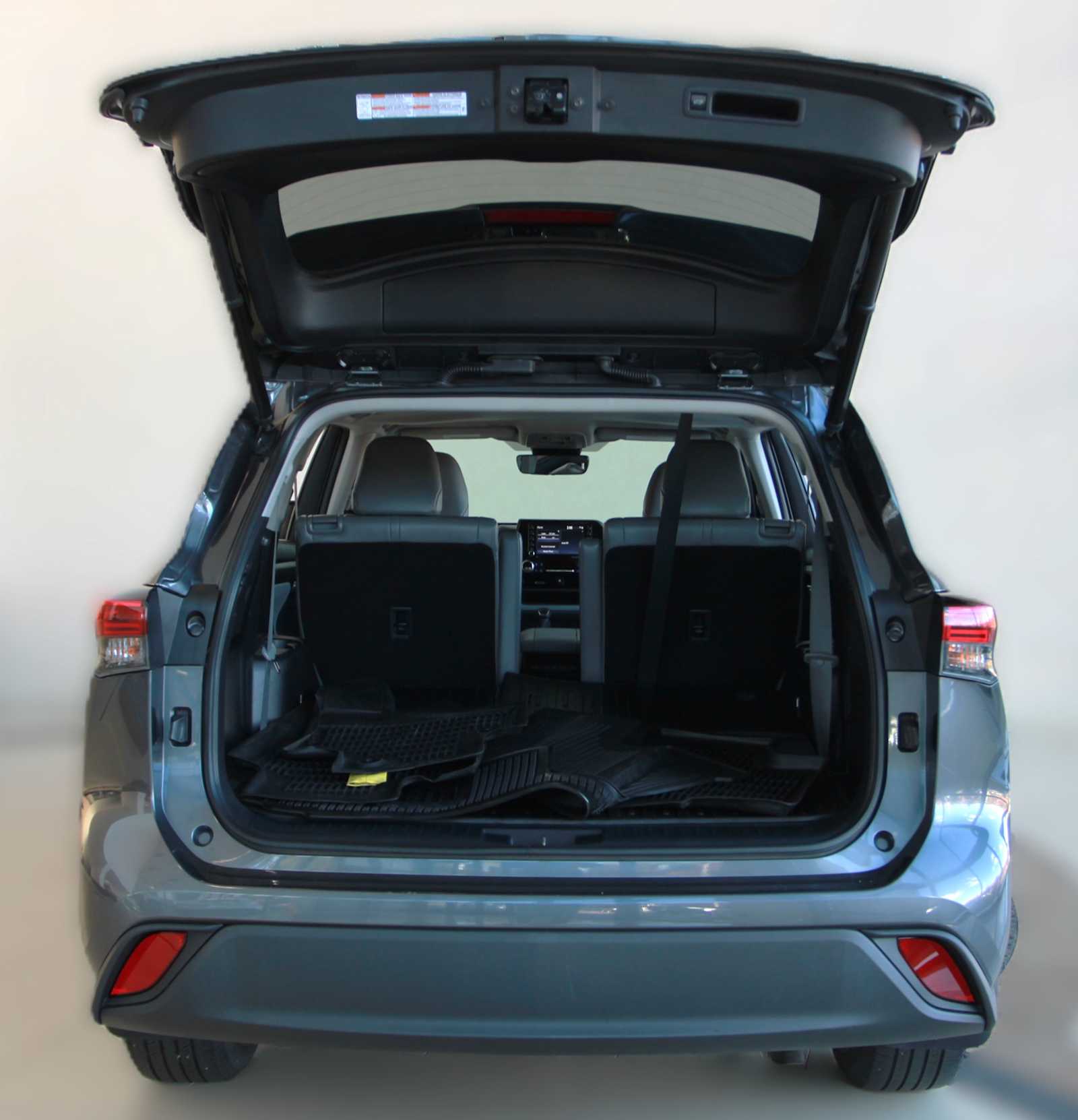 2022 Toyota Highlander XLE photo 4