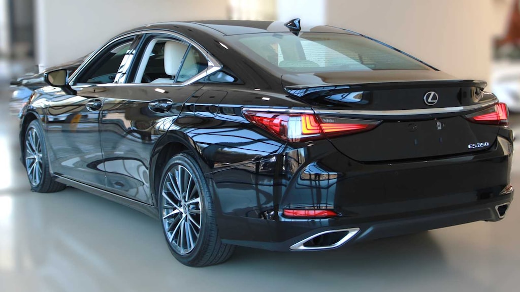 Certified 2022 Lexus ES 350 4-Door Sedan