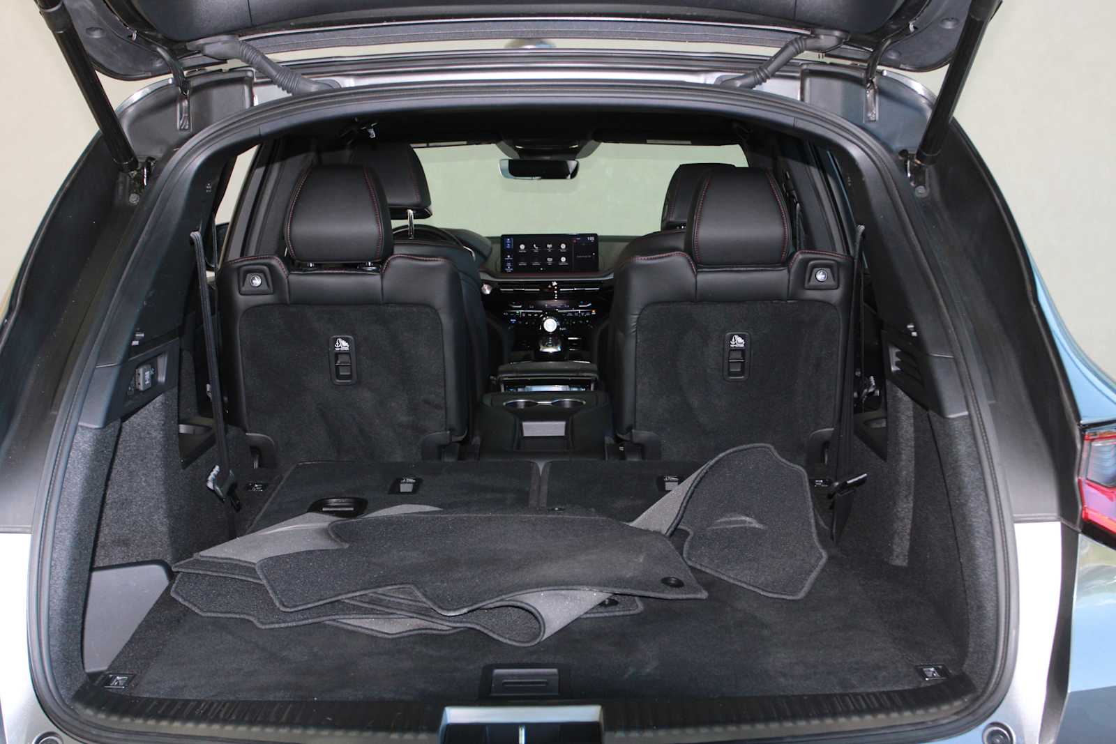 used 2025 Acura MDX car, priced at $57,497