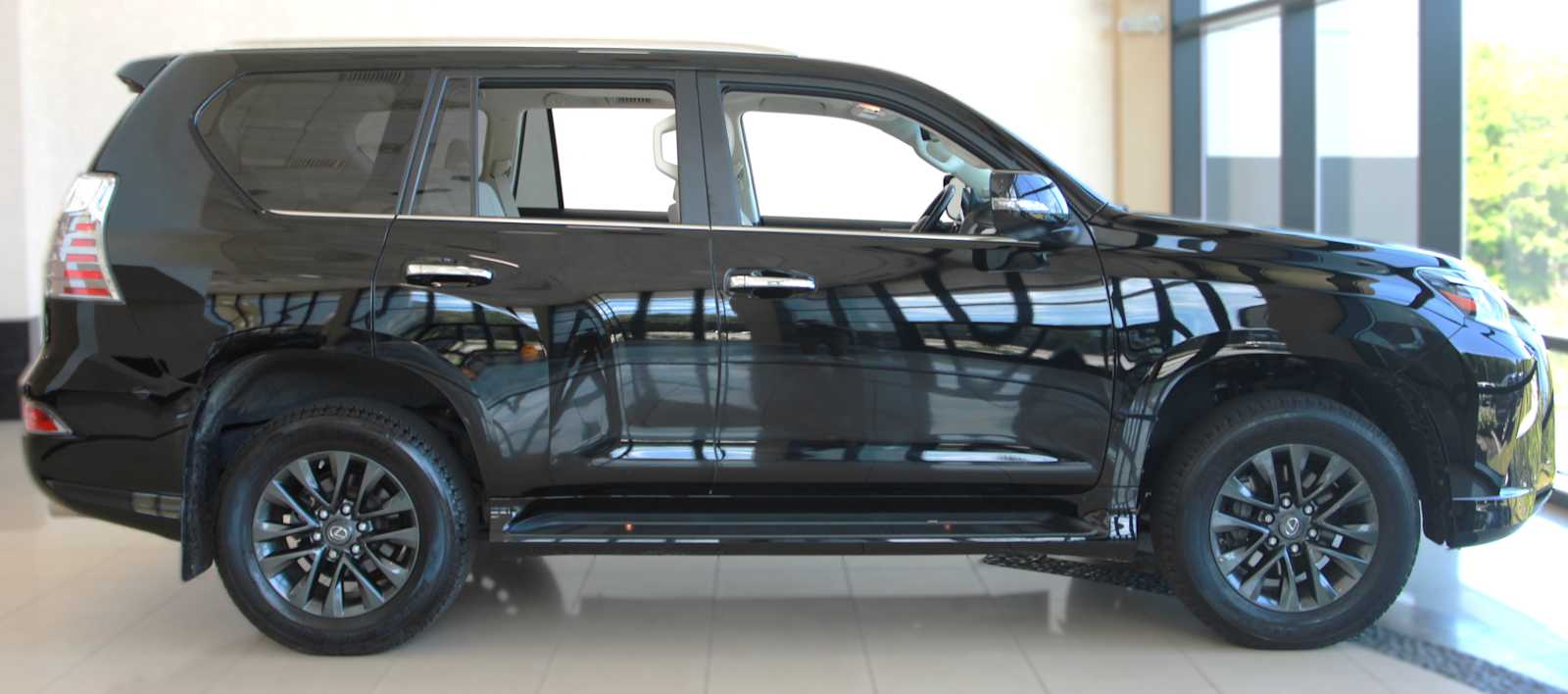 used 2023 Lexus GX 460 car, priced at $57,097