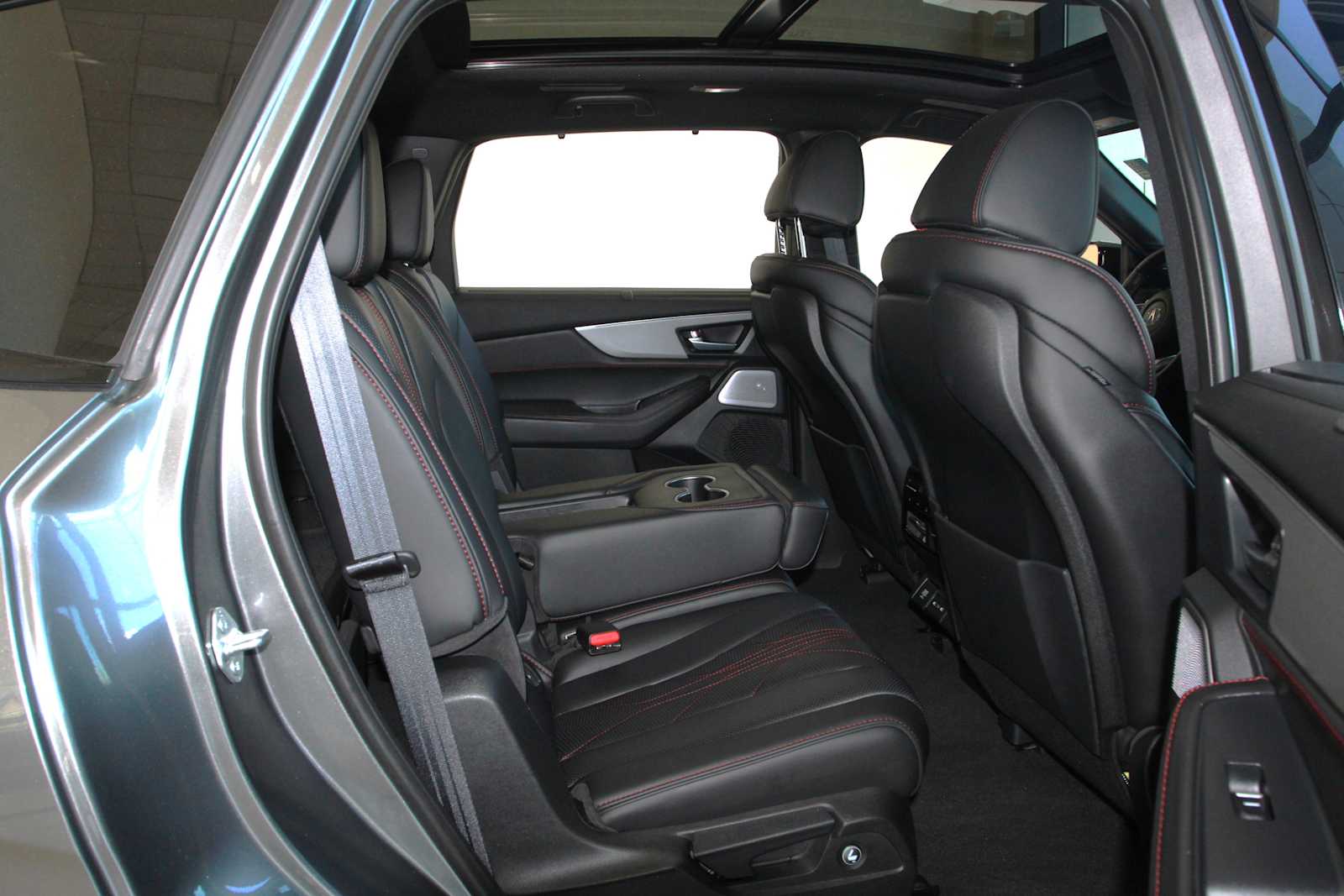 used 2025 Acura MDX car, priced at $57,497