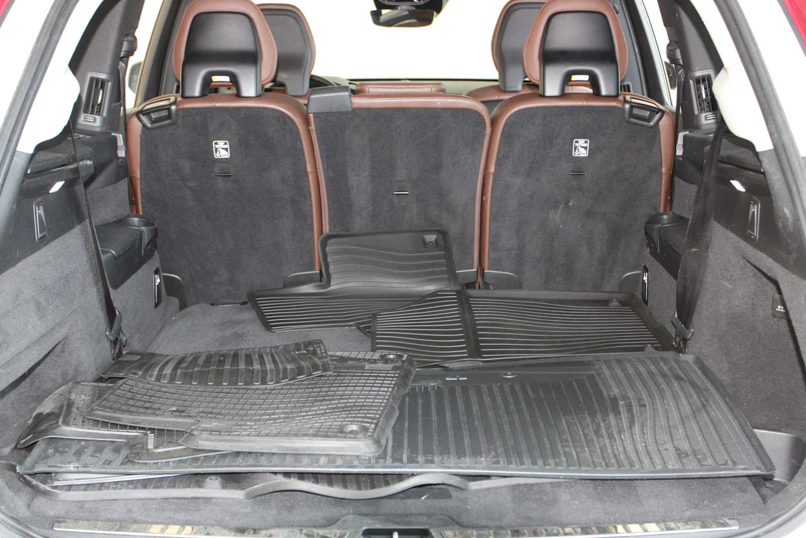 used 2019 Volvo XC90 car, priced at $17,497