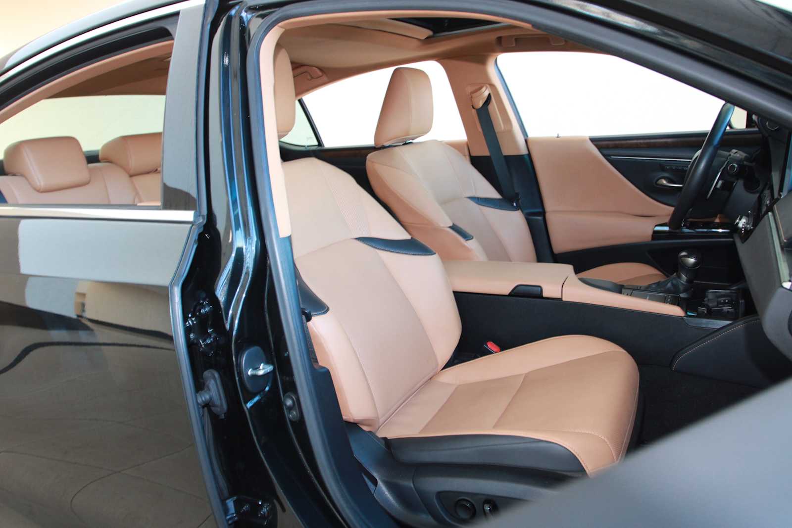 used 2022 Lexus ES 350 car, priced at $38,497