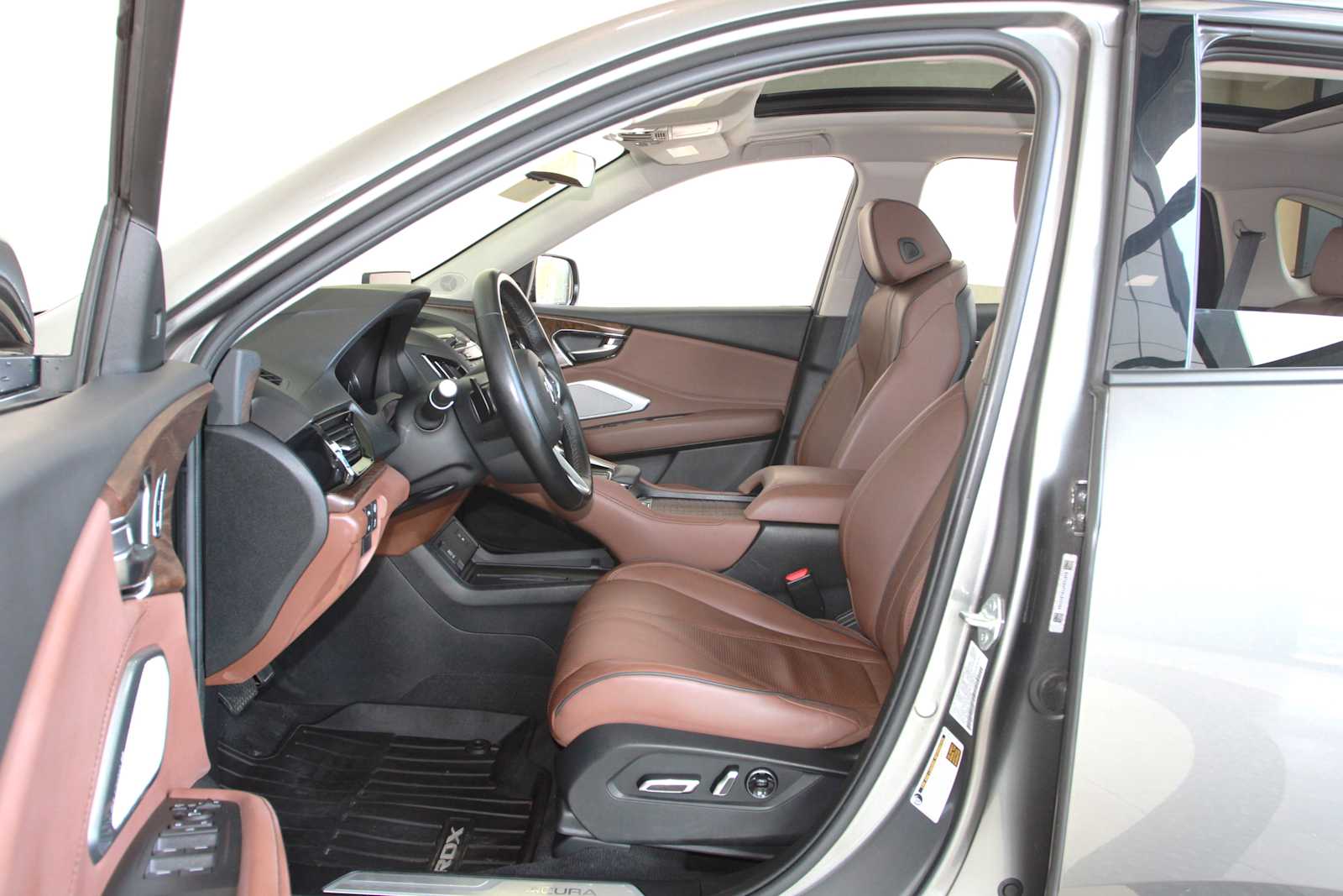 used 2023 Acura RDX car, priced at $36,497