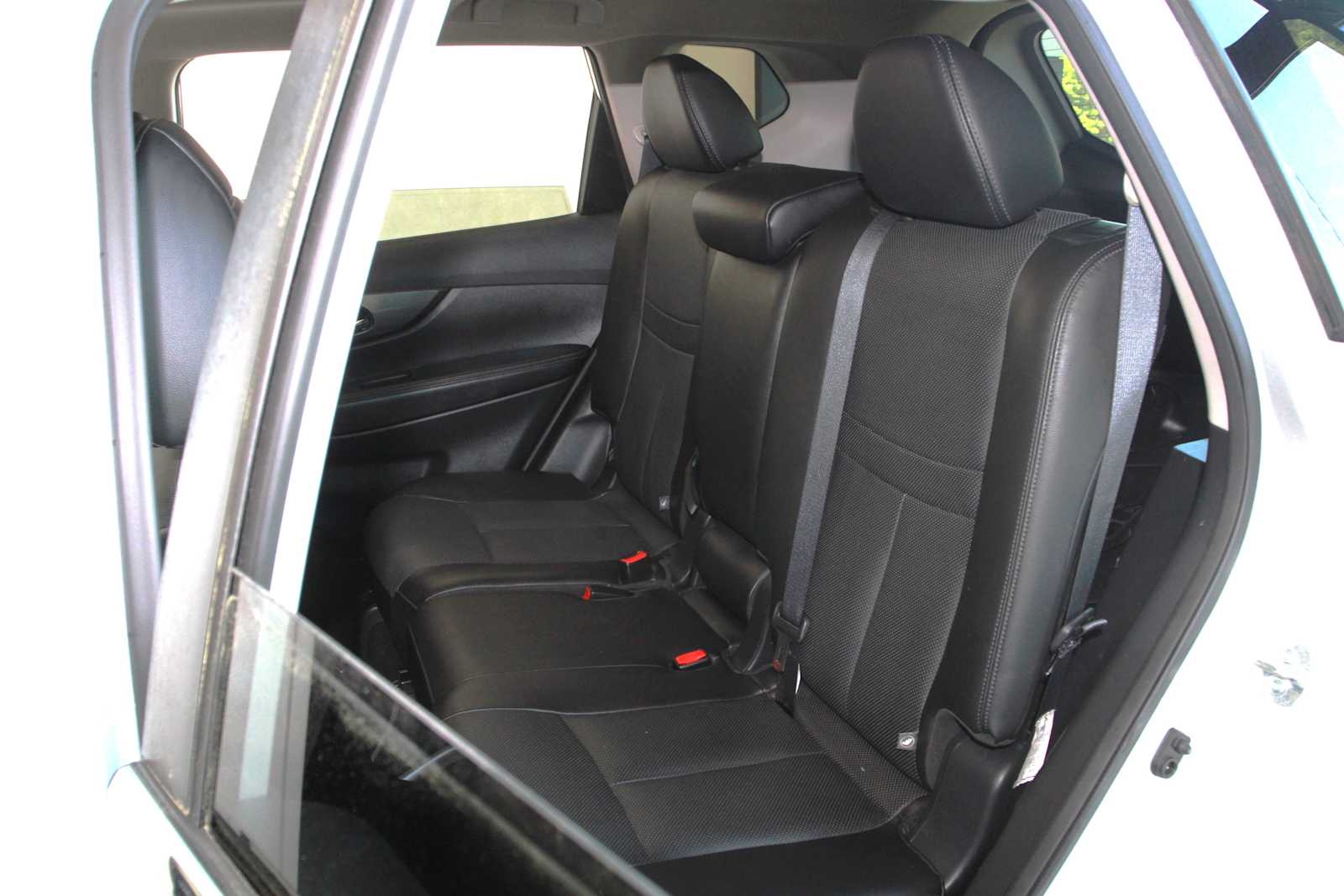used 2016 Nissan Rogue car, priced at $10,797