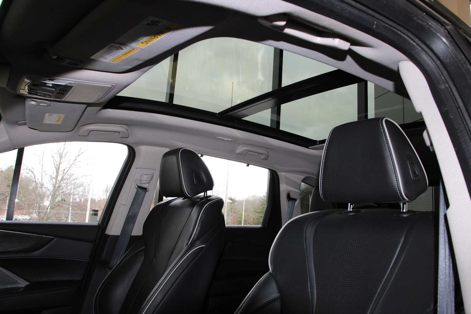 used 2023 Acura MDX car, priced at $41,497